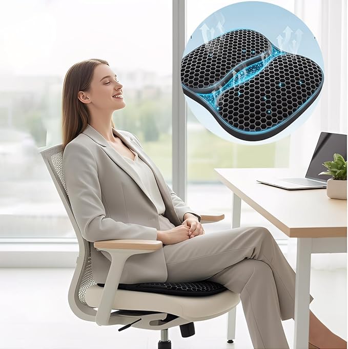 masteymoh Foldable Seat Cushion for Travel, Honeycomb Gel Cushion with Zipper & Handle, Portable Silicone Gel Seat Cushion for Cars, Honeycomb Butt Pillow 15.8 x 13.3 x 1.4 Inches (1 in Black)