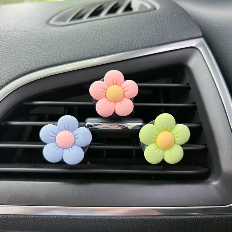 Cute Flower Car Air Vent Perfume Clip Aromatherapy Diffuser